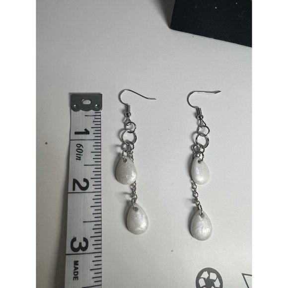 Handmade Resin Pearlescent Dangly Earrings on Chain NEW - Picture 2 of 4